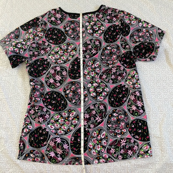 Scrub top - Picture 2 of 2